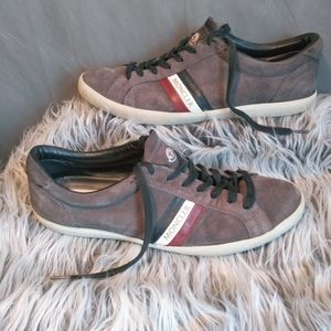 Montcler gray suede sneaker